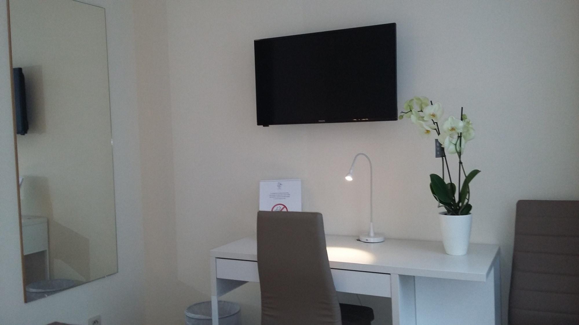 Sint-Jans-Molenbeek Slina Hotel Brussels מראה חיצוני תמונה