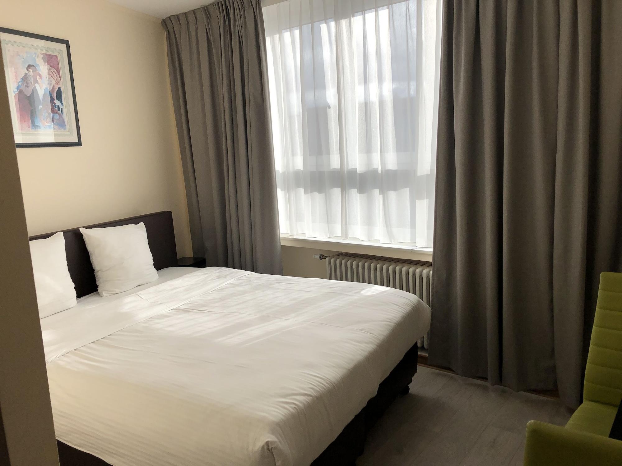 Sint-Jans-Molenbeek Slina Hotel Brussels מראה חיצוני תמונה