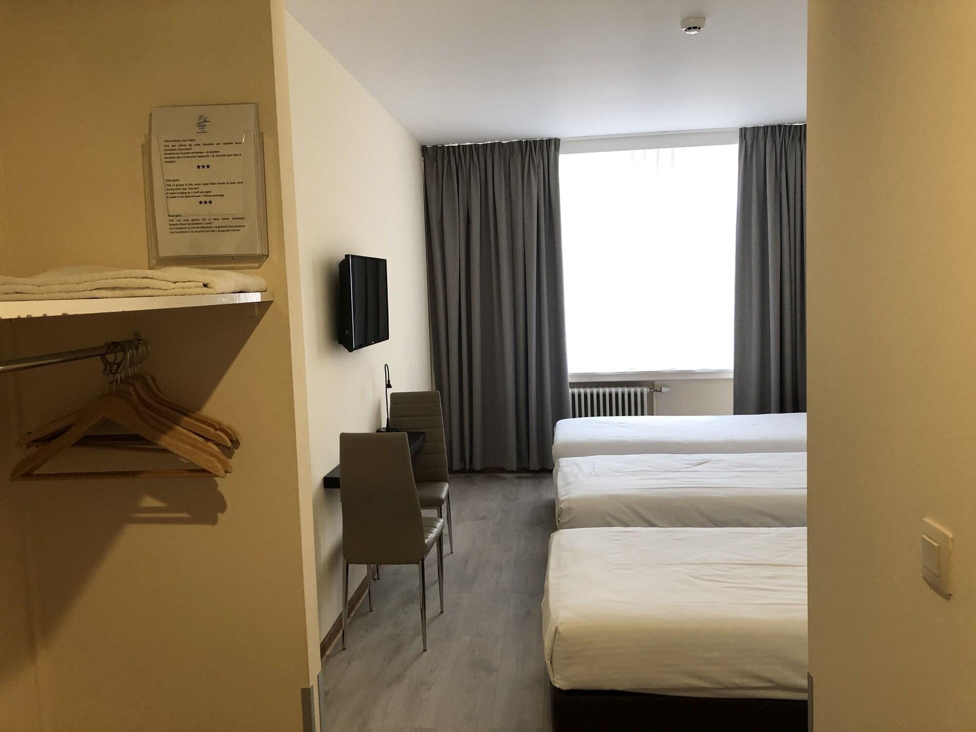 Sint-Jans-Molenbeek Slina Hotel Brussels מראה חיצוני תמונה