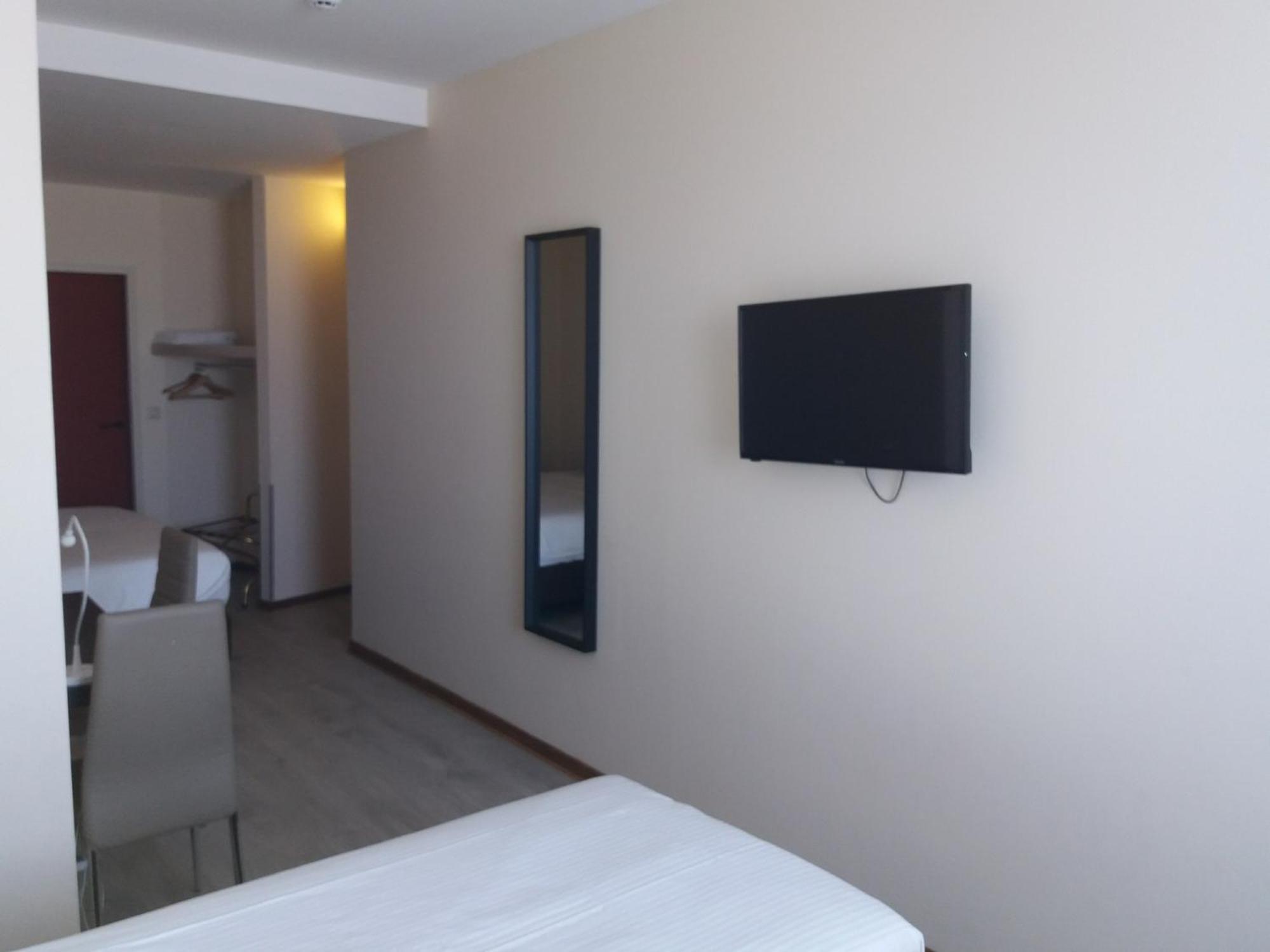 Sint-Jans-Molenbeek Slina Hotel Brussels מראה חיצוני תמונה
